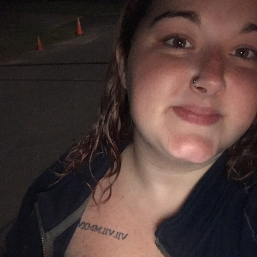 Meet your Posher, Kayla